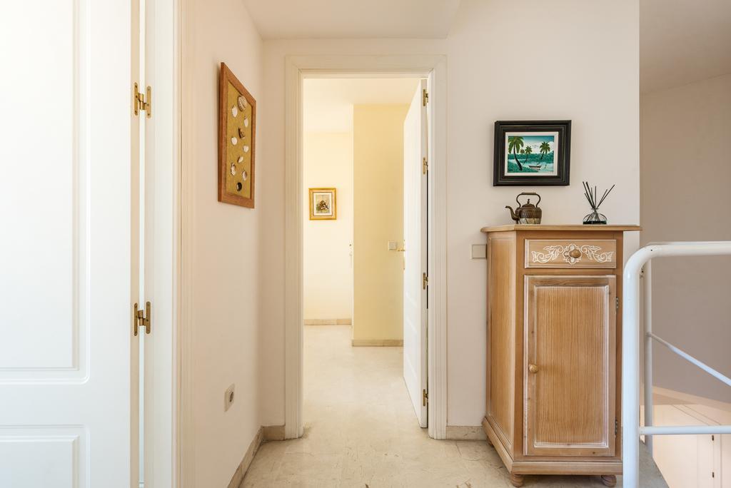 Atico La Marina Apartment มาร์เบยา ภายนอก รูปภาพ